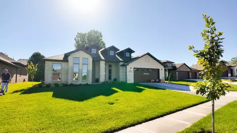Exterior - 8523 Pickering St, Lenexa, KS 66227 photo 1 of 11