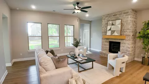 Living - 8523 Pickering St, Lenexa, KS 66227 photo 1 of 3
