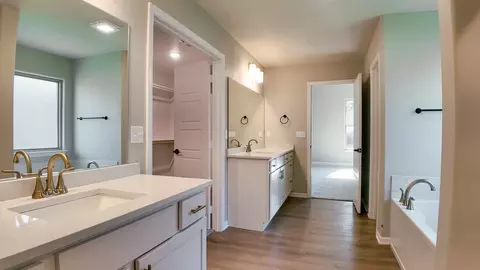 Bath - 8523 Pickering St, Lenexa, KS 66227 photo 1 of 5
