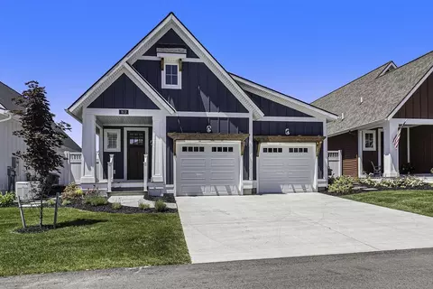 812 S Lake St, Whitehall, MI 49461
