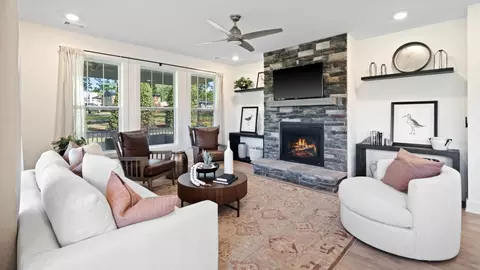 Living - 710 Rodin Rd, Moore, SC 29369 photo 3 of 6