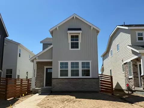 23732 E 33rd Pl, Aurora, CO 80019