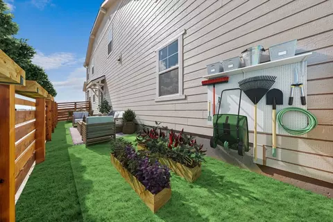 Exterior - 23732 E 33rd Pl, Aurora, CO 80019 photo 8 of 11