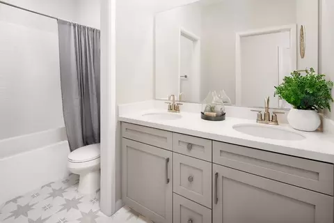 Bath - 8448 Tamarack St, Chino, CA 91708 photo 2 of 2