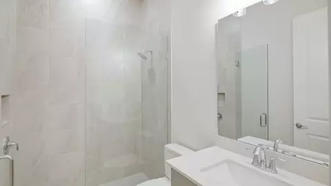Bath - 512 Maralinda Dr, Saint Augustine, FL 32095 photo 3 of 4