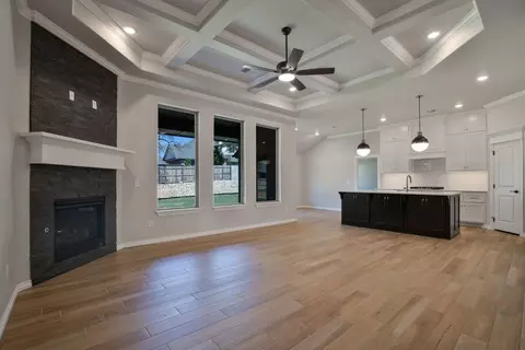 Living - 2800 Heather Hvn, Moore, OK 73160 photo 3 of 11