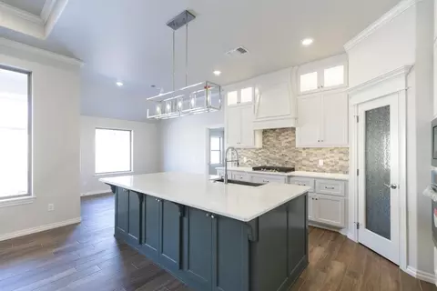 Kitchen - 2800 Heather Hvn, Moore, OK 73160 photo 10 of 19