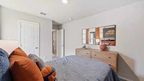 Bedroom - 110 Road Runner Way, Newark, TX 76071 photo 4 of 14