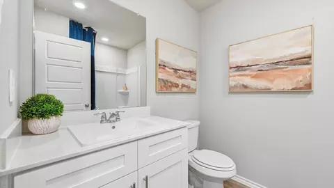 Bath - 110 Road Runner Way, Newark, TX 76071 photo 2 of 6