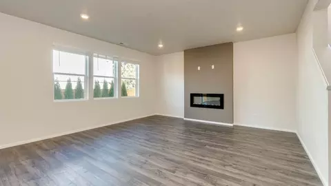 Living - 3341 Eden Way, Eugene, OR 97404 photo 1 of 7