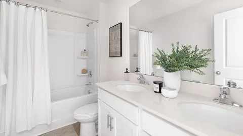 Bath - 552 Dazzle Loop, Newton, NC 28658 photo 6 of 7