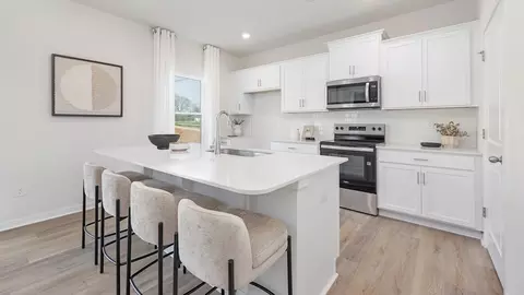 Kitchen - 552 Dazzle Loop, Newton, NC 28658 photo 4 of 7