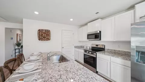 Kitchen - 18542 Trinity Dr, Vance, AL 35490 photo 3 of 5