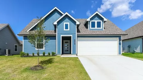 Exterior - 909 E Durham St, Broken Arrow, OK 74011 photo 2 of 3