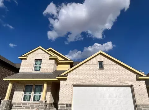 1009 Pecan Tree Ln, Wht Settlemt, TX 76108