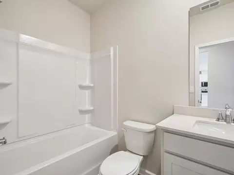 Bath - 1179 High Falls Ln, Grayson, GA 30017 photo 2 of 6