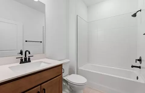 Bath - 8364 SW 58th Loop, Ocala, FL 34481 photo 1 of 1