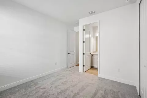 Bedroom - 9246 Deep Horizon Loop, Parrish, FL 34219 photo 5 of 11