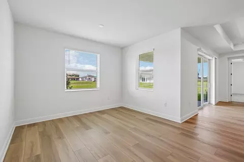 Living - 9246 Deep Horizon Loop, Parrish, FL 34219 photo 4 of 4