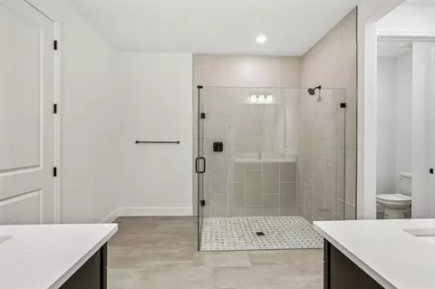 Bath - 9246 Deep Horizon Loop, Parrish, FL 34219 photo 3 of 6