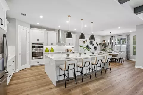 Kitchen - 9246 Deep Horizon Loop, Parrish, FL 34219 photo 3 of 4