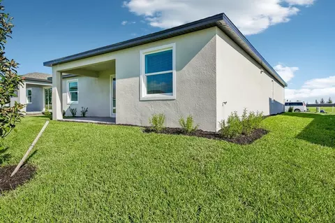 Exterior - 9246 Deep Horizon Loop, Parrish, FL 34219 photo 5 of 6