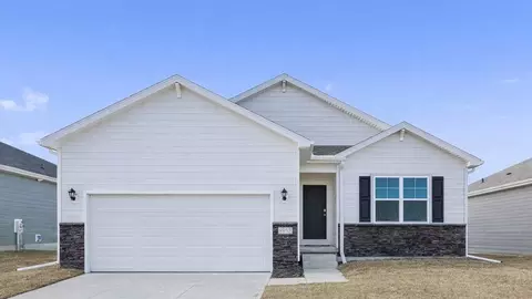 6678 Bluebell St, Papillion, NE 68133