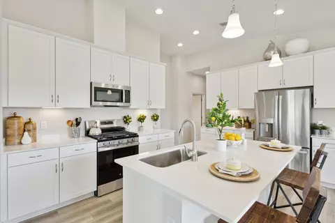 Kitchen - 13514 Shadow Creek Trl, Parrish, FL 34219 photo 1 of 5