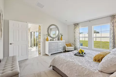 Bedroom - 13514 Shadow Creek Trl, Parrish, FL 34219 photo 4 of 6
