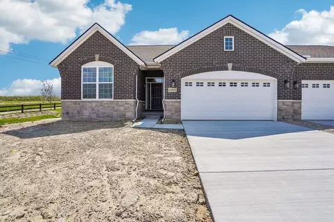 61611 Empire Rd, Lyon Township, MI 48178