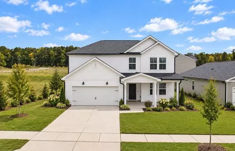 1715 Carthage St, Sanford, NC 27330