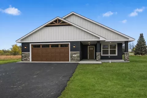2675 Platinum St, Saint Augusta, MN 56301