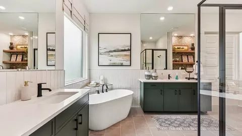 Bath - 1002 Texas Ash Ln, Georgetown, TX 78628 photo 4 of 4