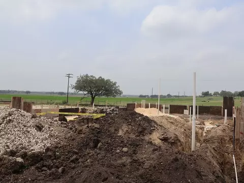 2848 Cavern Grv, Seguin, TX 78155