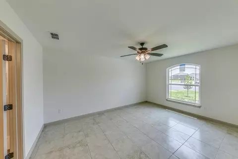 Bedroom - 6016 Servando Dr, Laredo, TX 78046 photo 1 of 4