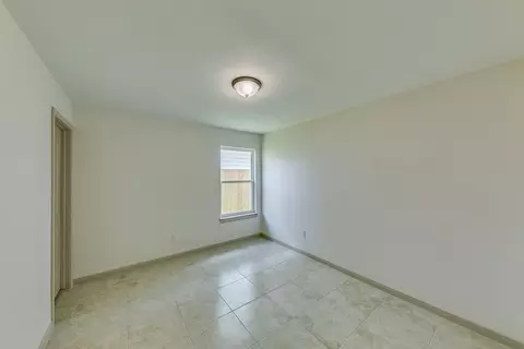 Bedroom - 6016 Servando Dr, Laredo, TX 78046 photo 2 of 4
