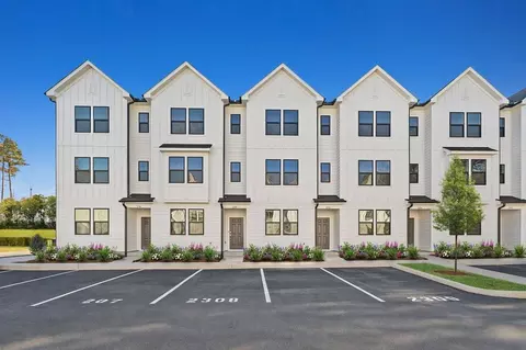 2308 Oakwood Meadows Ct, Raleigh, NC 27604