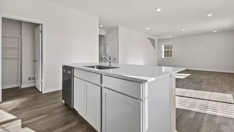 Kitchen - 1566 Bentstalk Dr, Frederick, MD 21703 photo 2 of 5