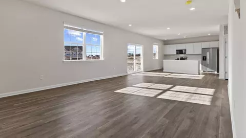 Living - 1566 Bentstalk Dr, Frederick, MD 21703 photo 2 of 4