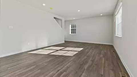 Living - 1566 Bentstalk Dr, Frederick, MD 21703 photo 4 of 4
