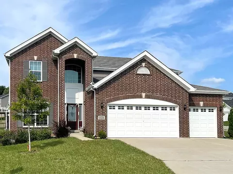 Exterior - 2039 Windswept Farms Dr, Eureka, MO 63025 photo 7 of 41