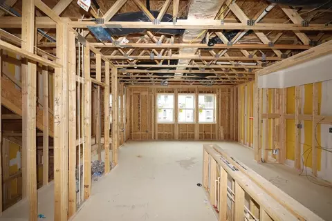 Entry Way - 723 Iron Forge Rd UNIT B, Frederick, MD 21702 photo 2 of 4