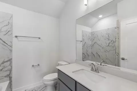 Bath - 804 Rockcloud Dr, Haslet, TX 76052 photo 8 of 14