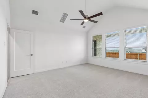 Bedroom - 804 Rockcloud Dr, Haslet, TX 76052 photo 9 of 25