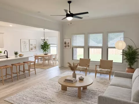 Living - 2701 Louis Cir, Crestview, FL 32536 photo 1 of 1