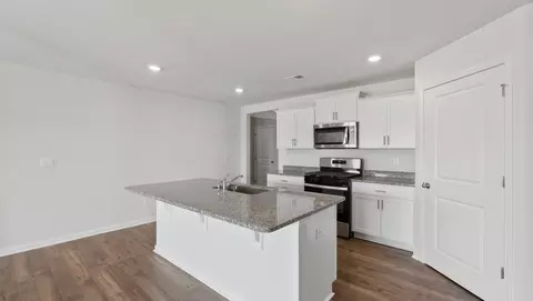 Kitchen - 2296 Springview Ct, Boiling Springs, SC 29316 photo 1 of 8