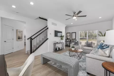 Entry Way - 1 Hazel Ct, Wright City, MO 63390 photo 9 of 12