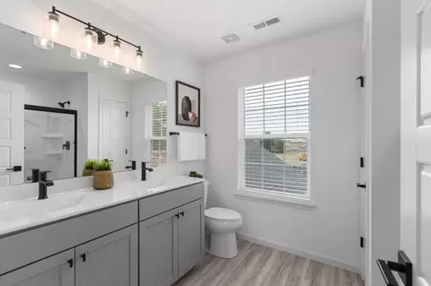 Bath - 1 Hazel Ct, Wright City, MO 63390 photo 6 of 25