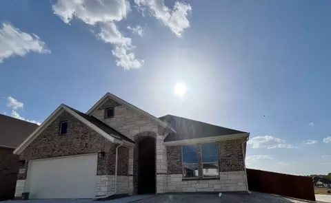 1004 Elmstead Dr, Wht Settlemt, TX 76108