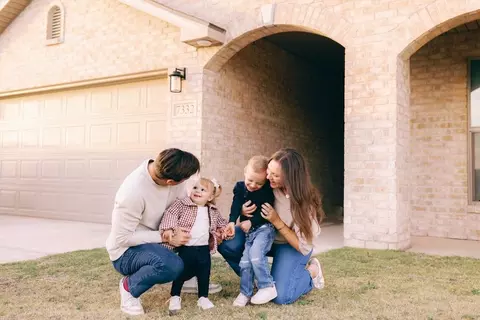 Exterior - 1815 N Evanston Ave, Lubbock, TX 79416 photo 9 of 10